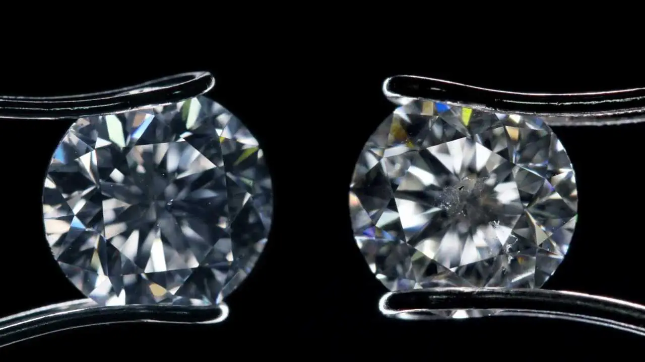 The Four C's of Diamonds – Clarity