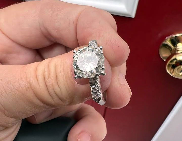 Real-3-carat-diamond-ring-in-platinum-setting