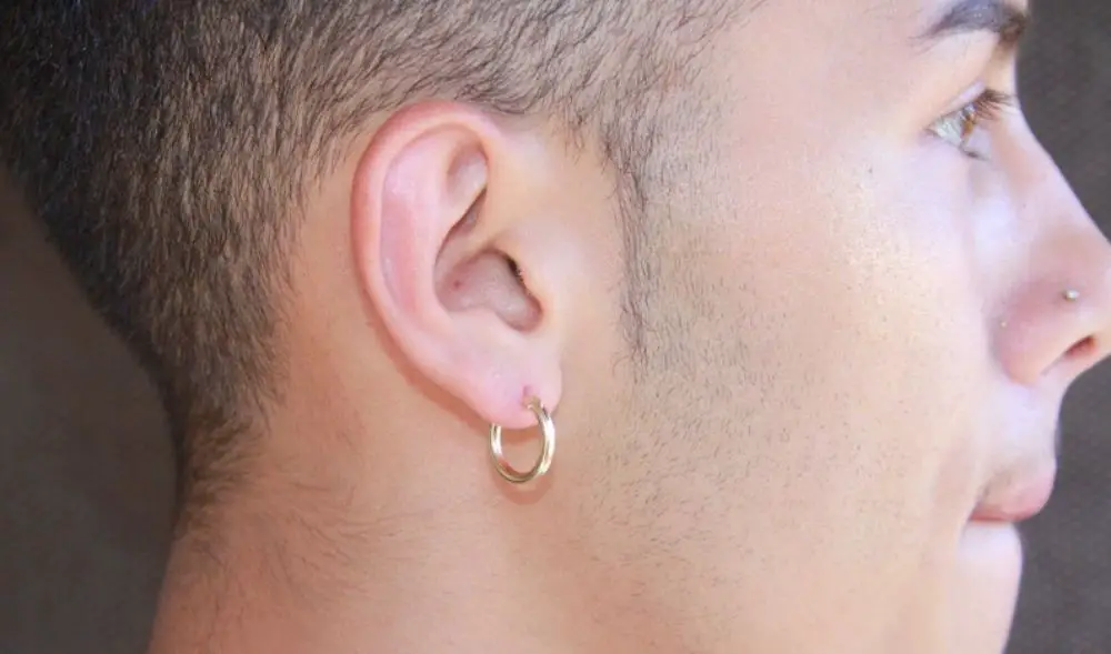 guy gold hoop earrings